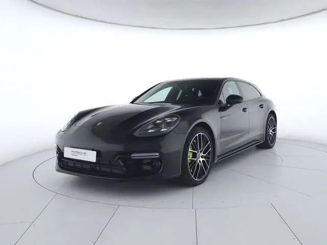 Photo 1 : Porsche Panamera 2023 Hybrid