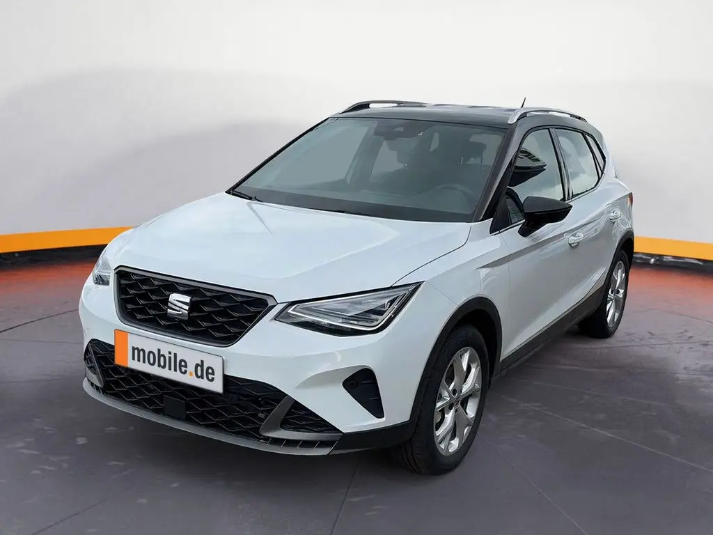 Photo 1 : Seat Arona 2024 Essence