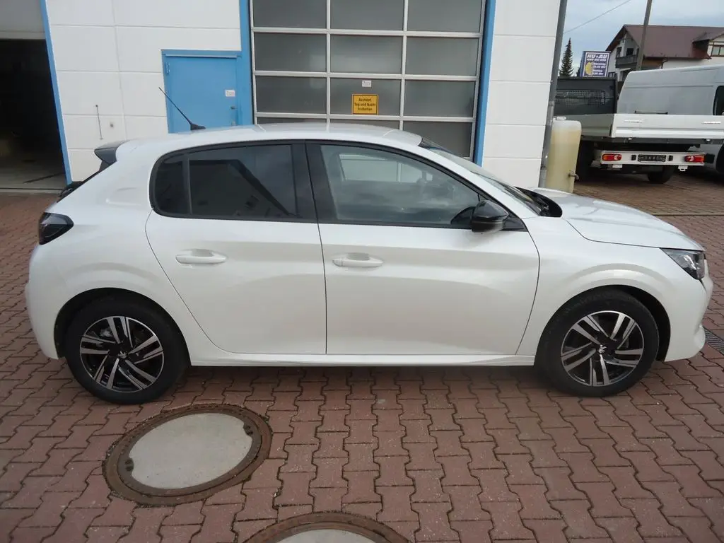 Photo 1 : Peugeot 208 2022 Petrol