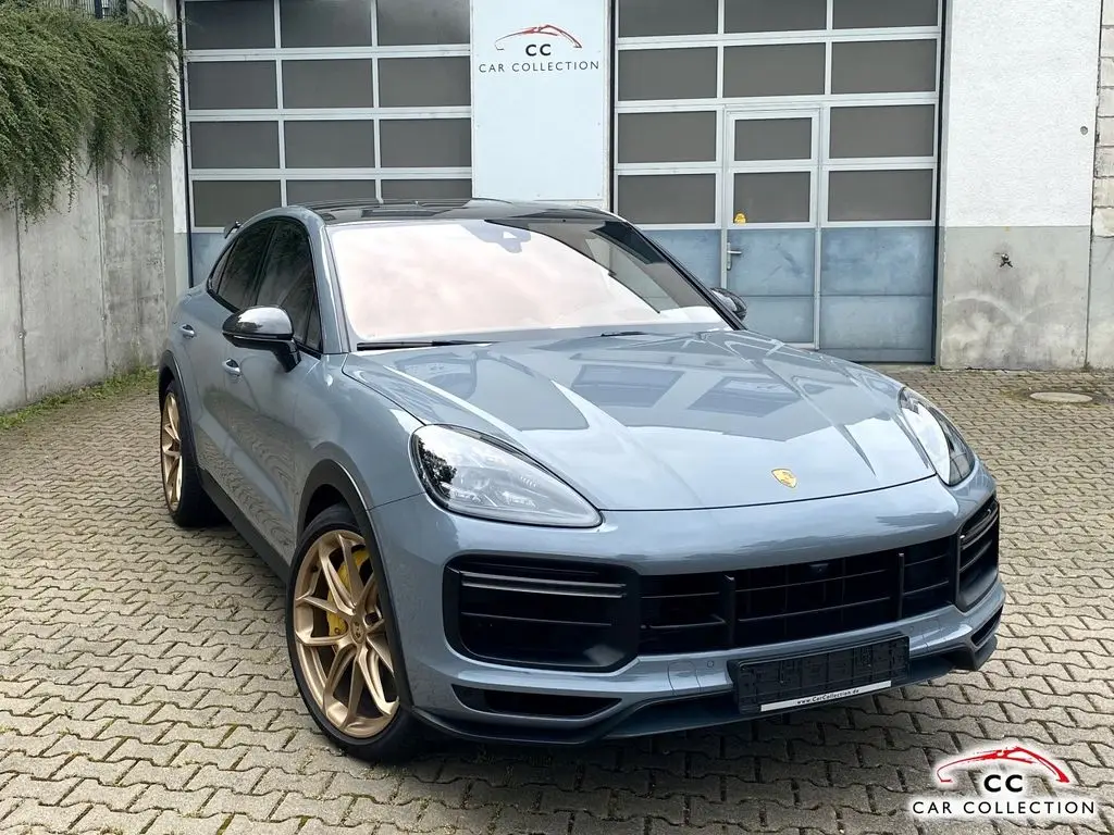 Photo 1 : Porsche Cayenne 2021 Essence