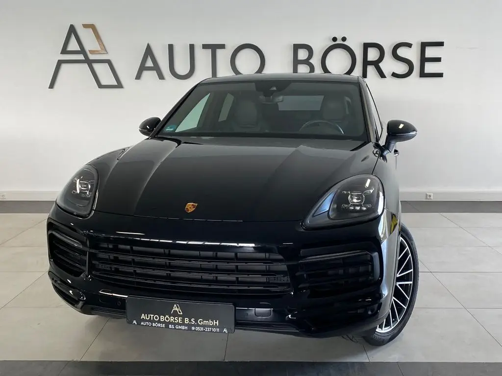 Photo 1 : Porsche Cayenne 2023 Essence