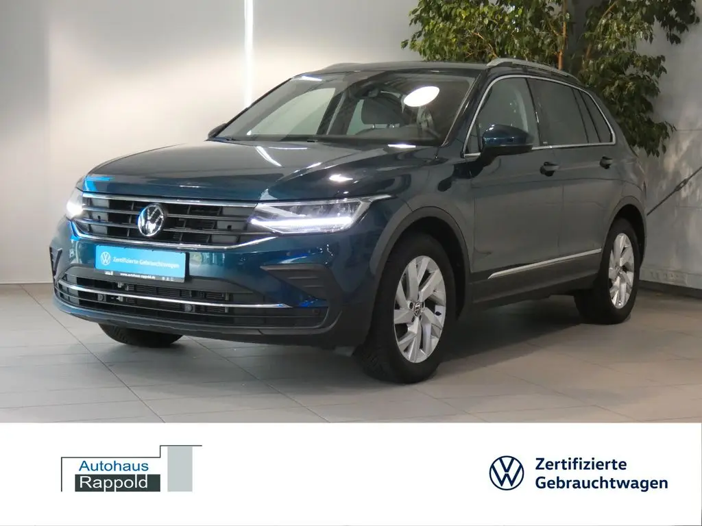 Photo 1 : Volkswagen Tiguan 2023 Essence