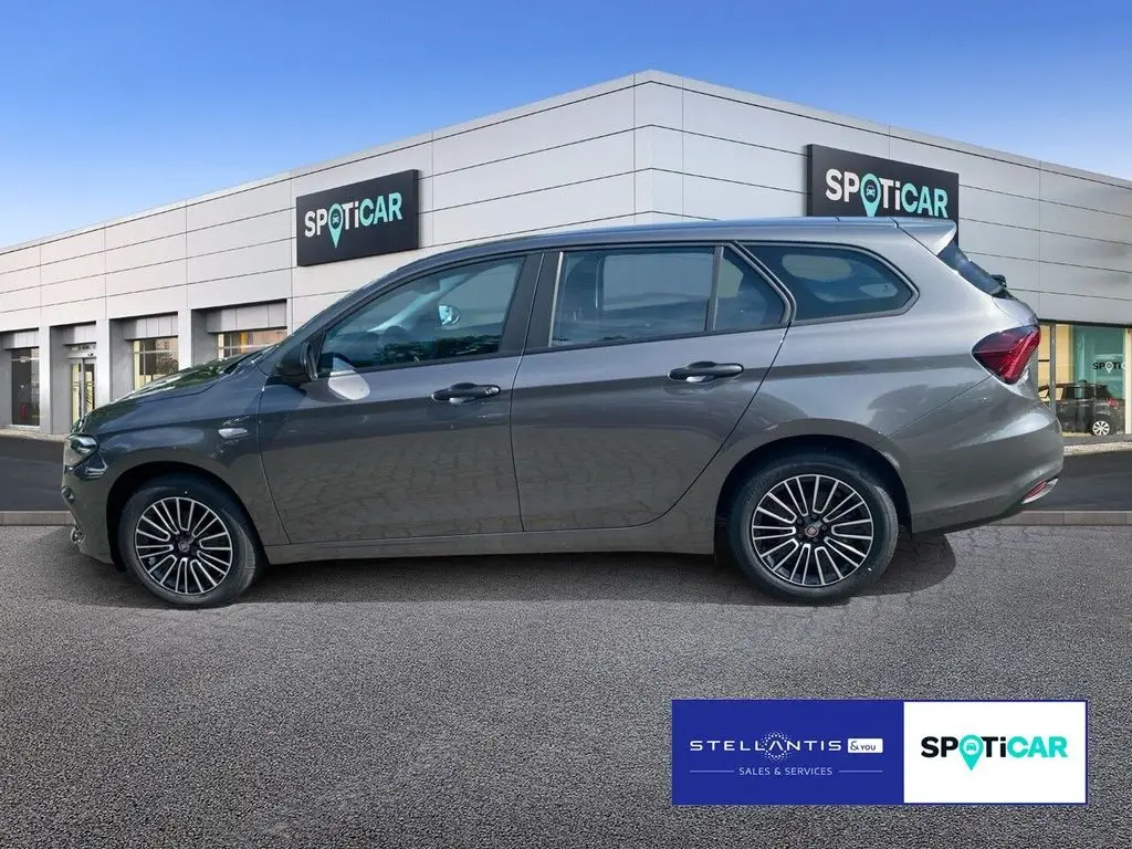 Photo 1 : Fiat Tipo 2024 Essence