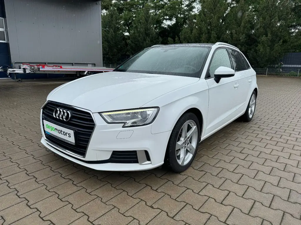 Photo 1 : Audi A3 2019 Diesel