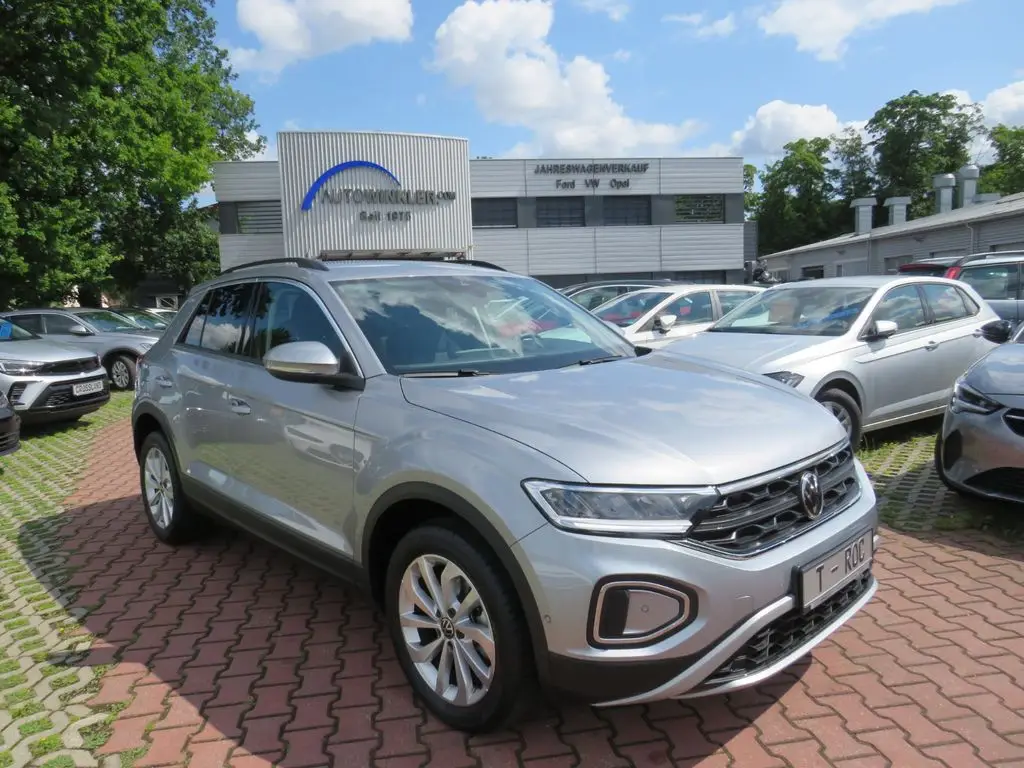 Photo 1 : Volkswagen T-roc 2023 Petrol