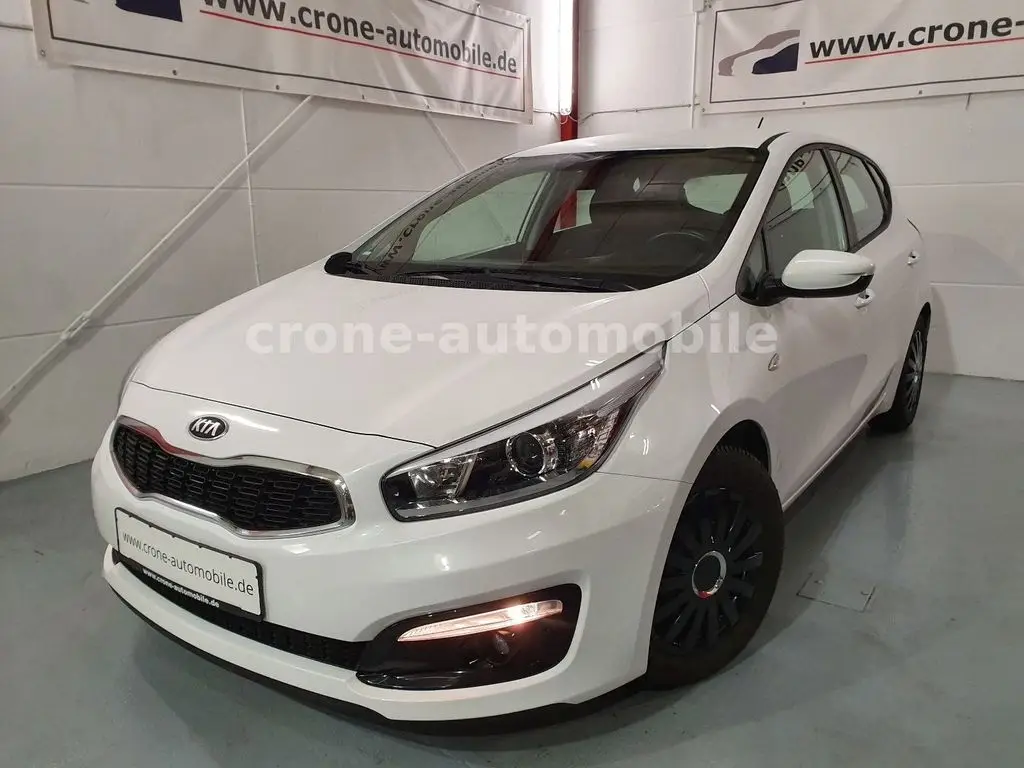 Photo 1 : Kia Ceed 2016 Essence