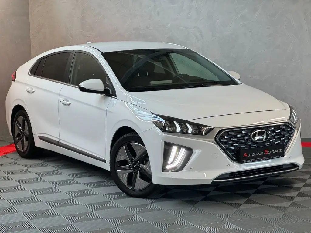 Photo 1 : Hyundai Ioniq 2021 Hybrid