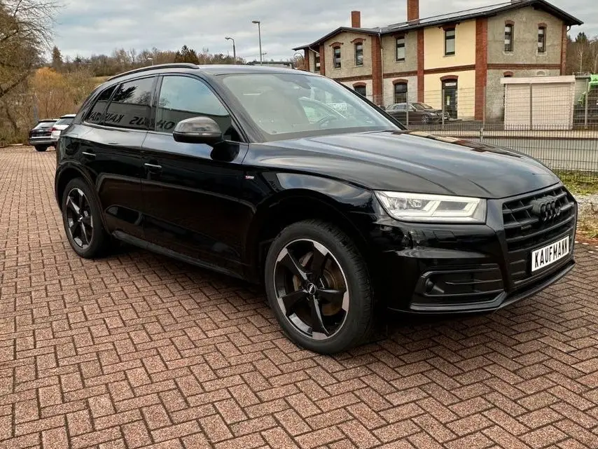 Photo 1 : Audi Q5 2018 Essence