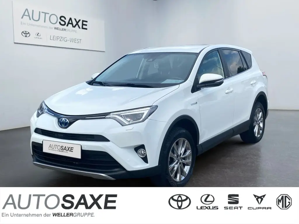 Photo 1 : Toyota Rav4 2017 Hybrid