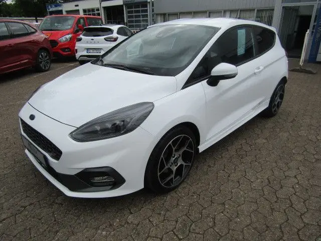 Photo 1 : Ford Fiesta 2020 Essence