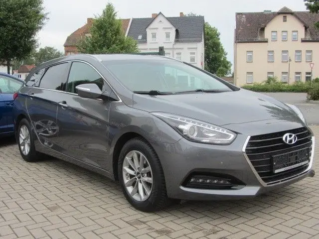 Photo 1 : Hyundai I40 2016 Petrol