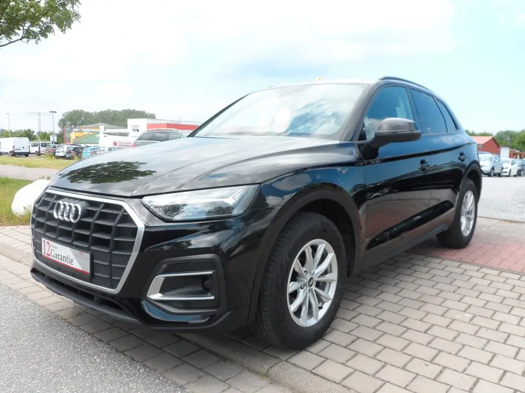 Photo 1 : Audi Q5 2021 Diesel