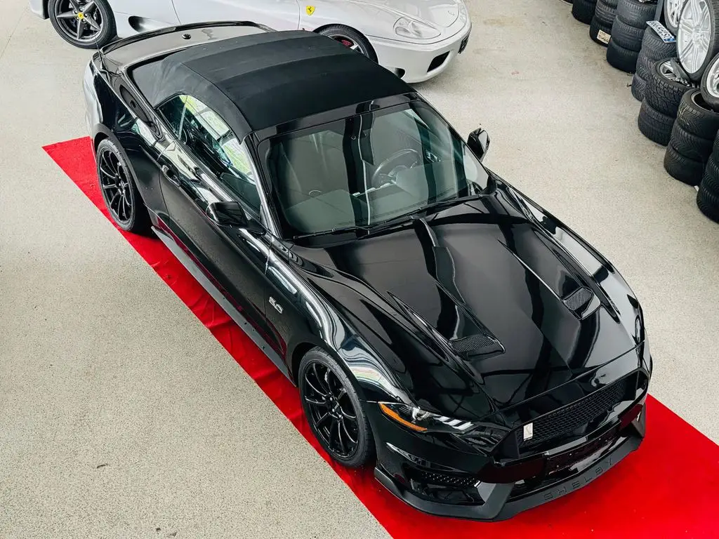 Photo 1 : Ford Mustang 2019 Essence