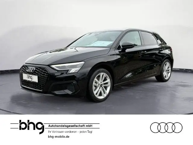 Photo 1 : Audi A3 2024 Essence