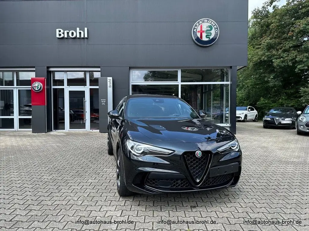 Photo 1 : Alfa Romeo Stelvio 2020 Essence