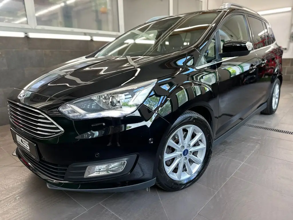 Photo 1 : Ford Grand C-max 2018 Petrol