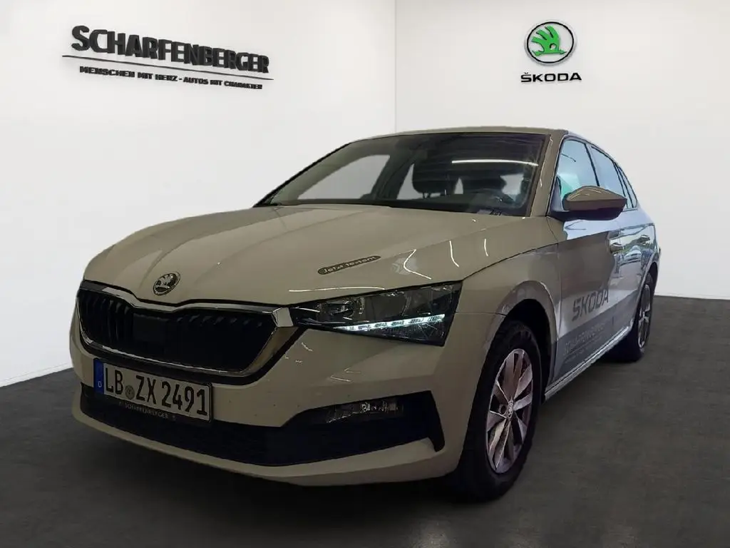 Photo 1 : Skoda Scala 2023 Petrol