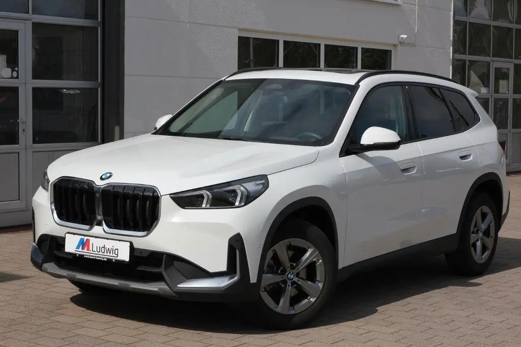 Photo 1 : Bmw X1 2023 Essence