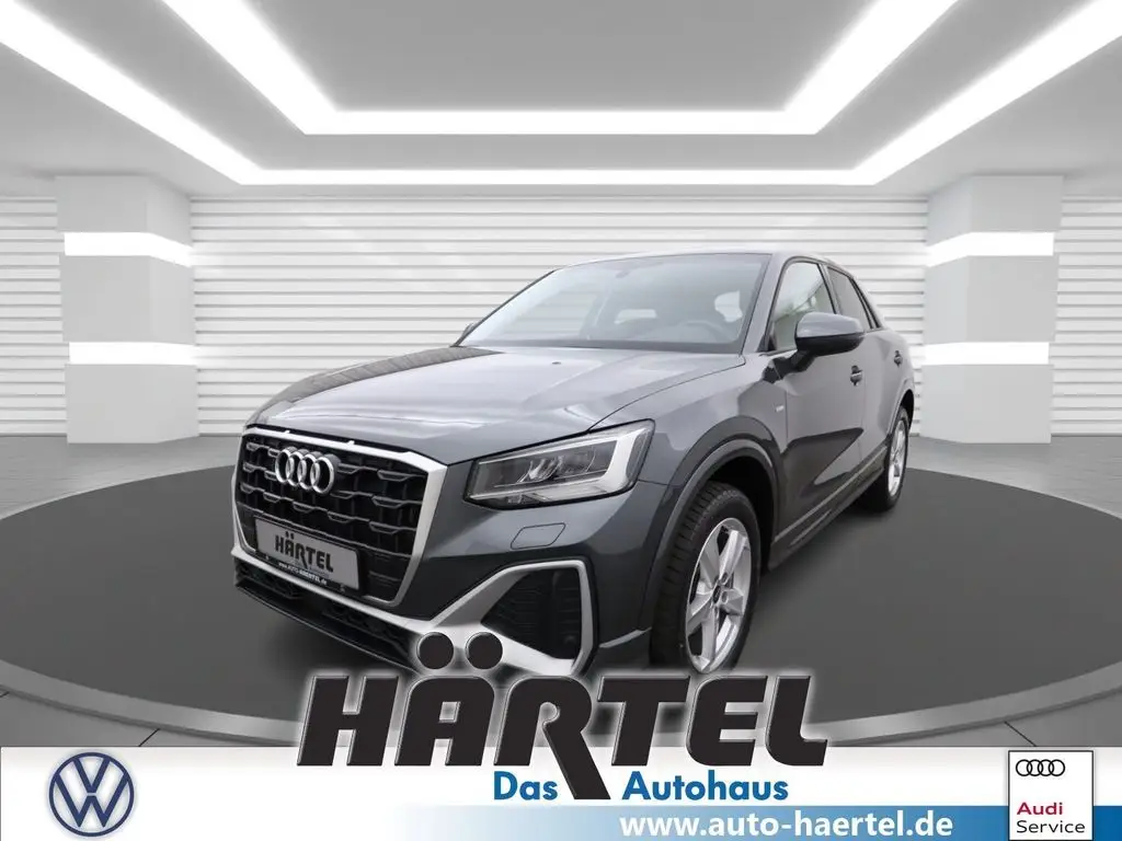 Photo 1 : Audi Q2 2023 Petrol