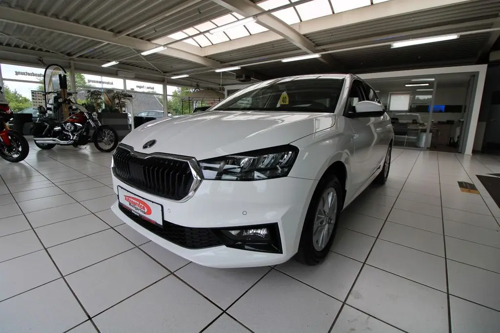 Photo 1 : Skoda Fabia 2024 Essence