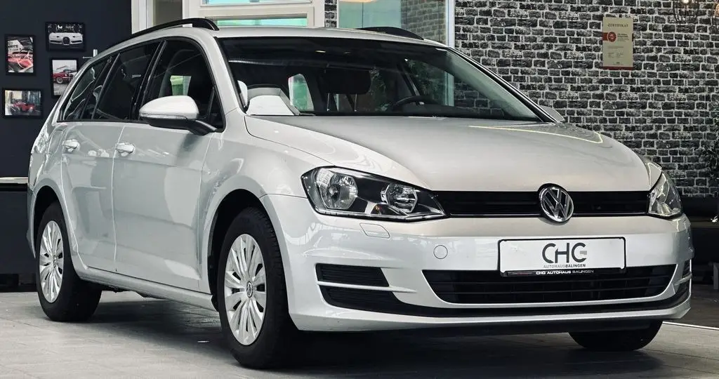 Photo 1 : Volkswagen Golf 2015 Petrol