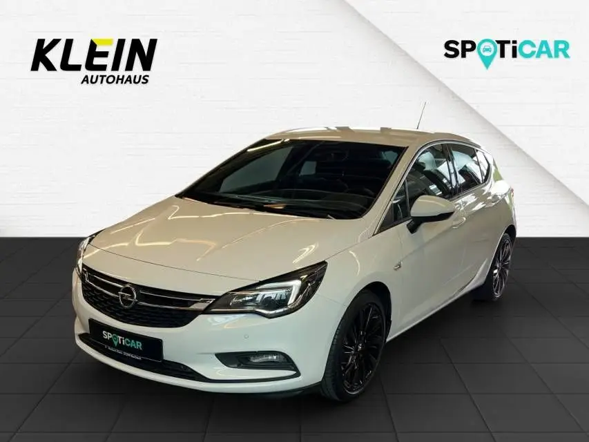 Photo 1 : Opel Astra 2016 Petrol