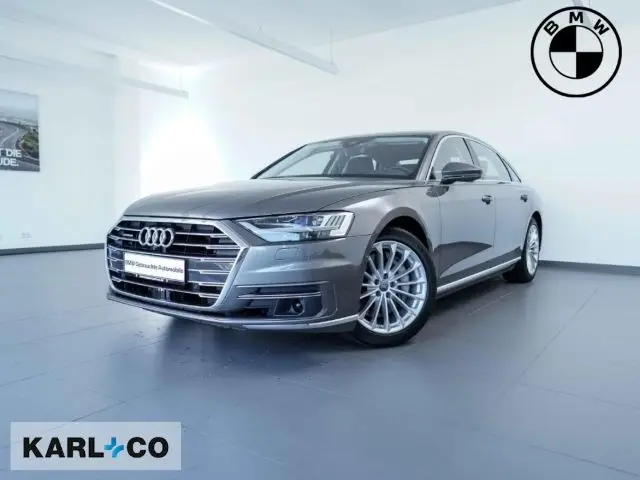 Photo 1 : Audi A8 2019 Essence