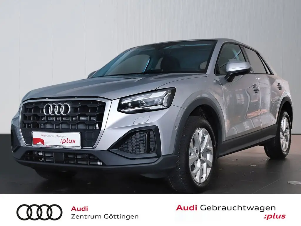 Photo 1 : Audi Q2 2024 Petrol