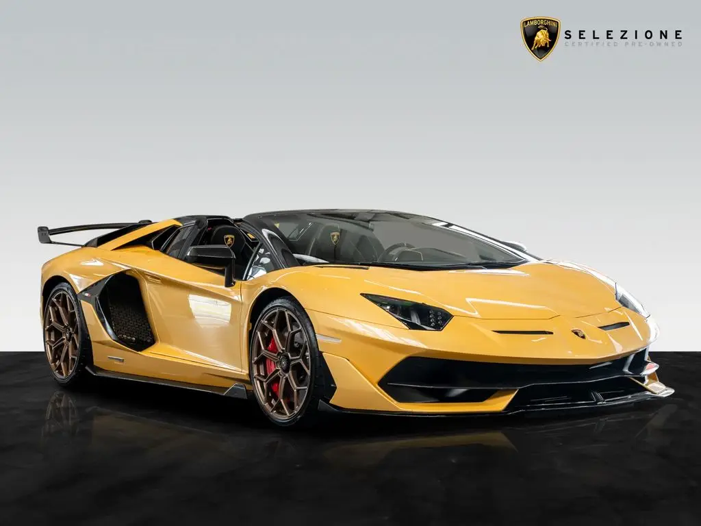 Photo 1 : Lamborghini Aventador 2021 Petrol