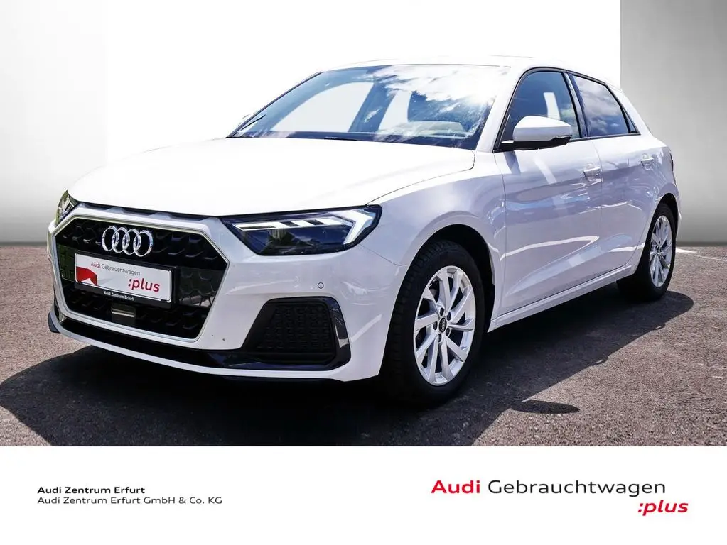 Photo 1 : Audi A1 2023 Essence