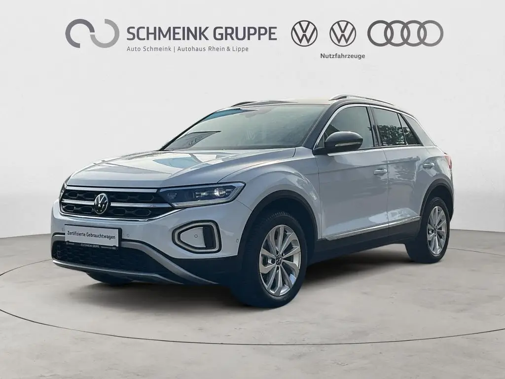 Photo 1 : Volkswagen T-roc 2023 Essence