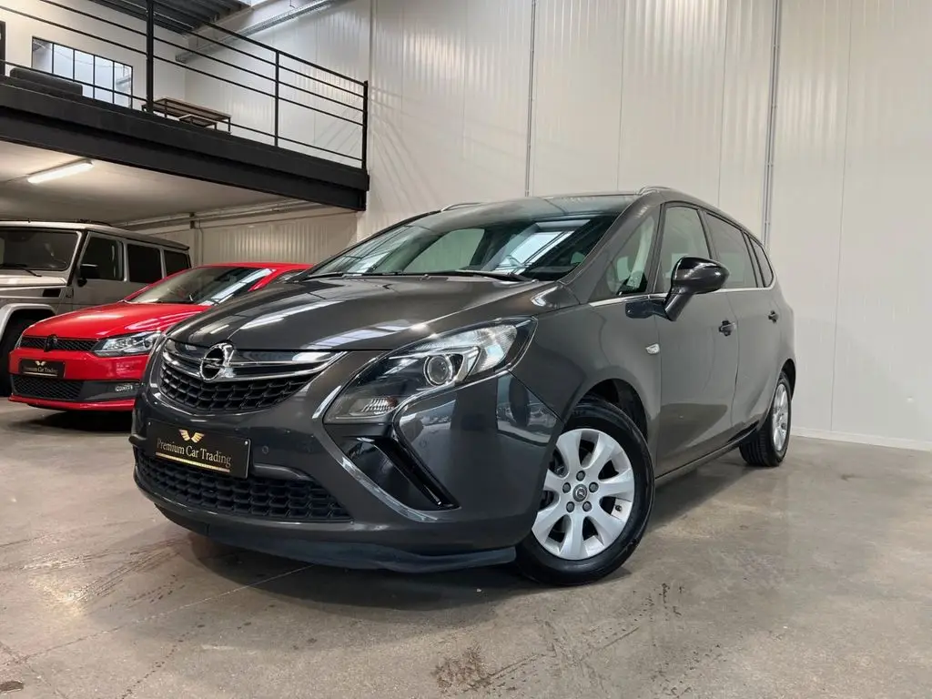 Photo 1 : Opel Zafira 2015 Diesel