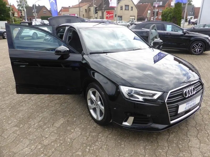 Photo 1 : Audi A3 2020 Diesel