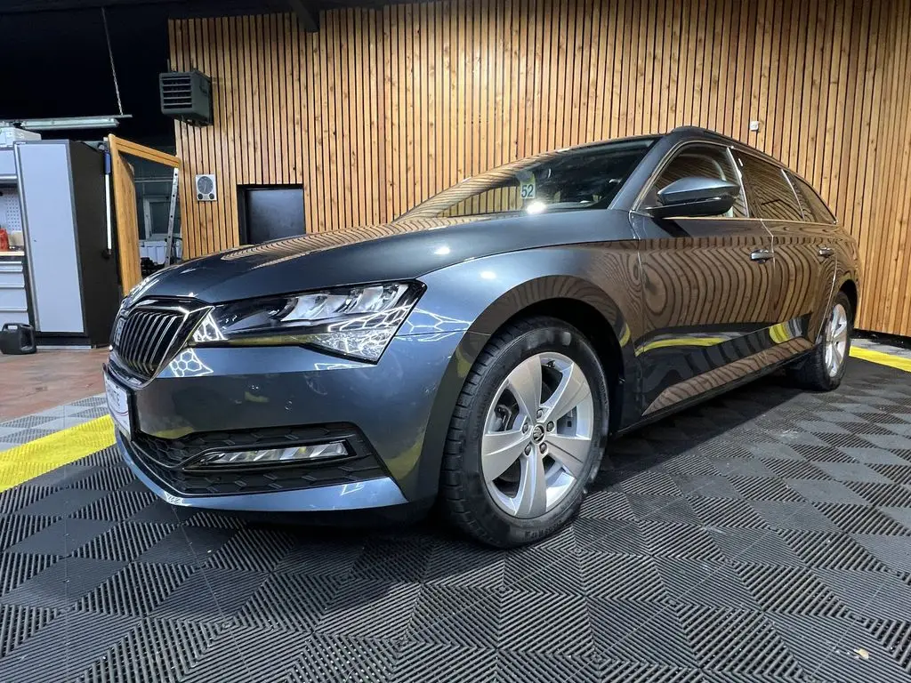 Photo 1 : Skoda Superb 2021 Diesel