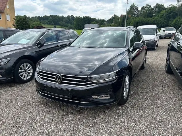 Photo 1 : Volkswagen Passat 2023 Diesel