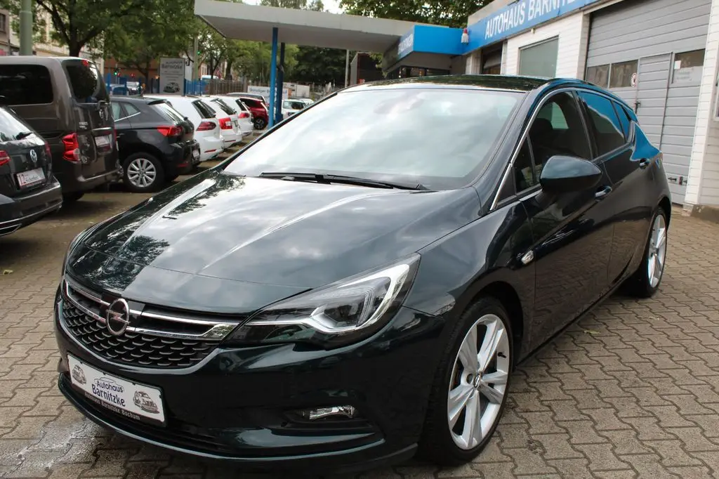 Photo 1 : Opel Astra 2018 Essence