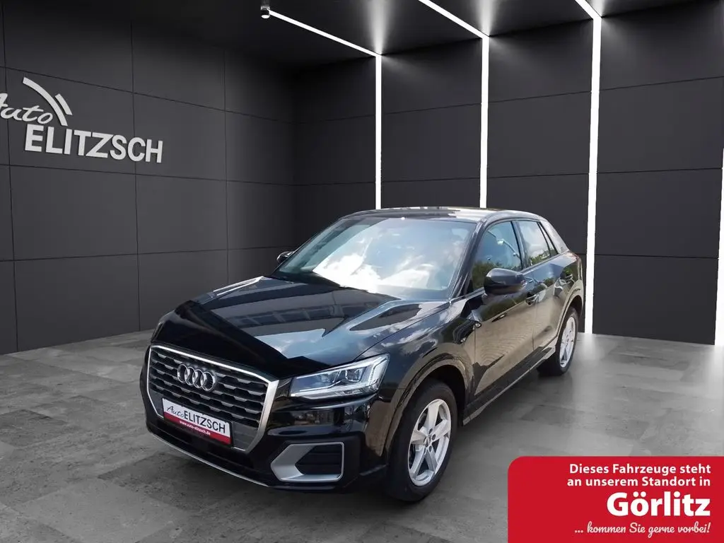 Photo 1 : Audi Q2 2019 Petrol