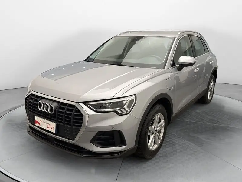 Photo 1 : Audi Q3 2021 Hybrid