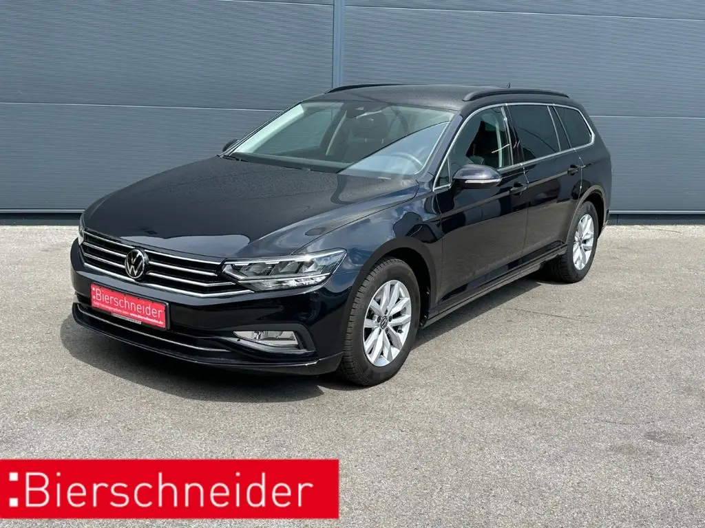 Photo 1 : Volkswagen Passat 2022 Essence