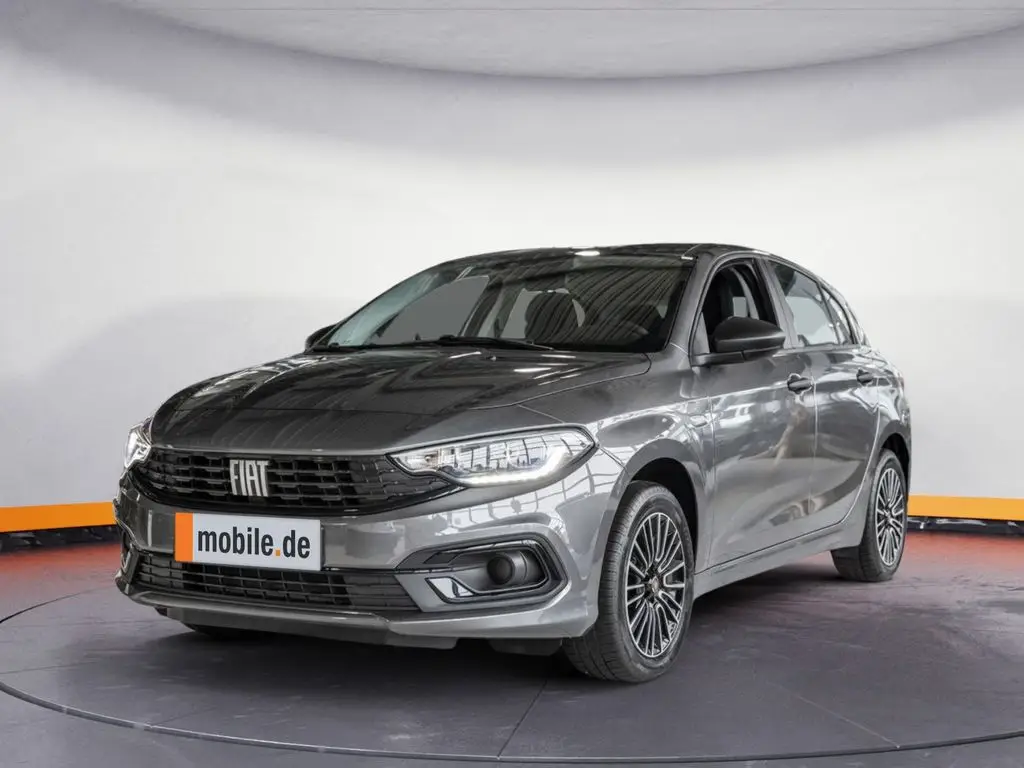 Photo 1 : Fiat Tipo 2022 Petrol