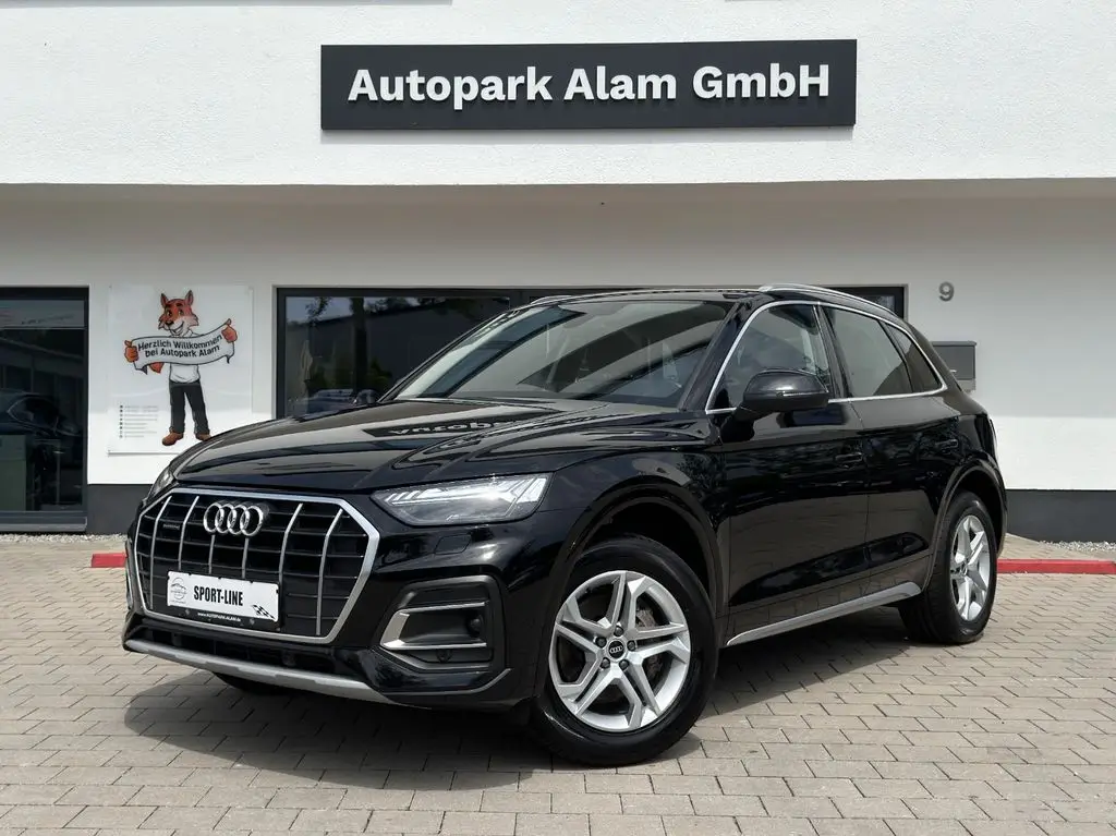 Photo 1 : Audi Q5 2021 Petrol