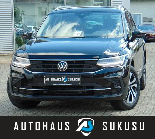 Photo 1 : Volkswagen Tiguan 2023 Essence