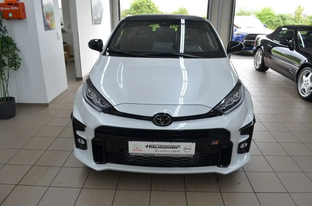 Photo 1 : Toyota Yaris 2024 Essence