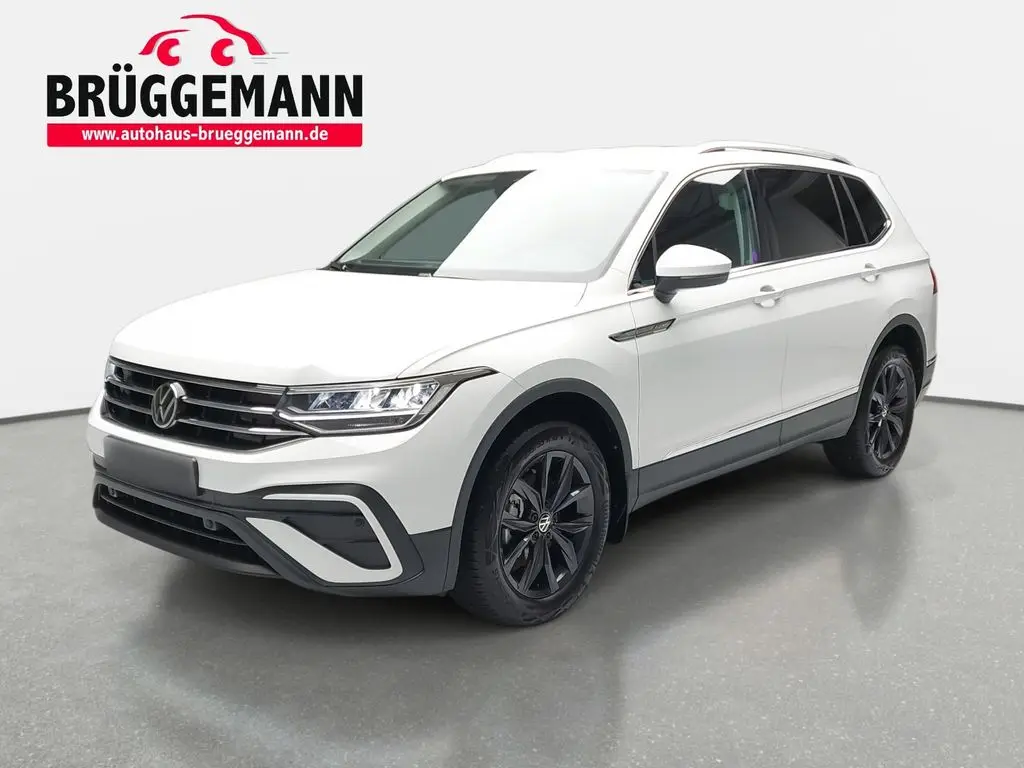 Photo 1 : Volkswagen Tiguan 2024 Essence