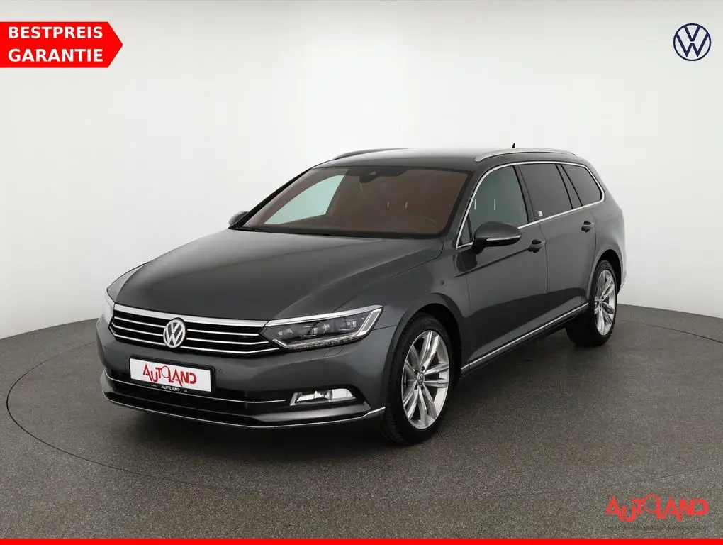 Photo 1 : Volkswagen Passat 2016 Essence