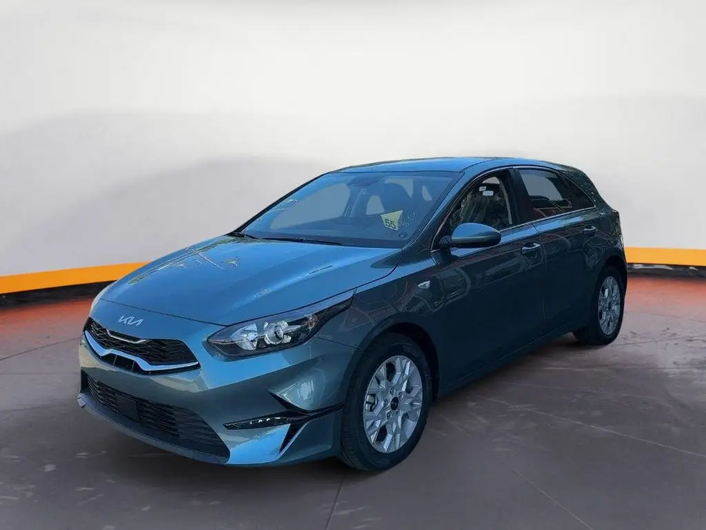 Photo 1 : Kia Ceed 2023 Essence