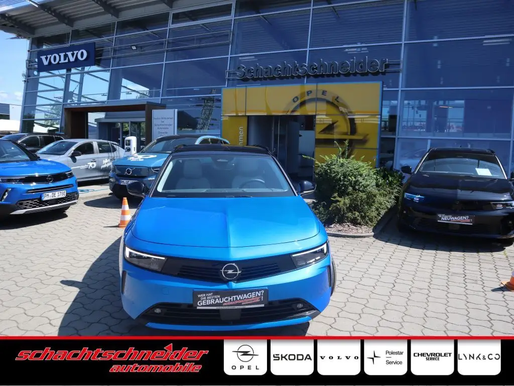 Photo 1 : Opel Astra 2024 Hybrid