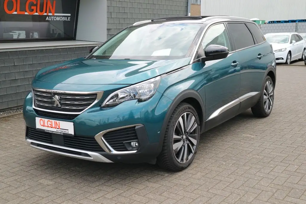 Photo 1 : Peugeot 5008 2019 Petrol