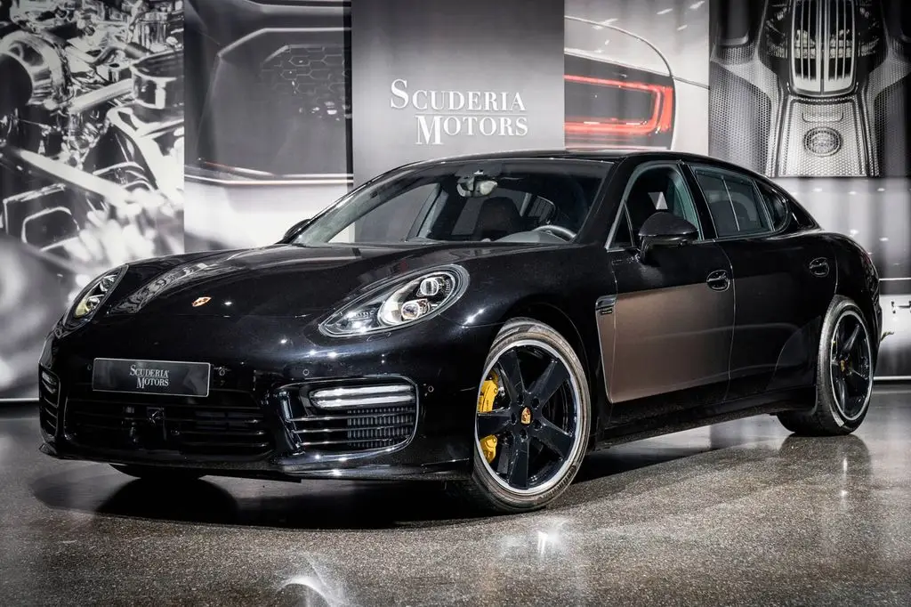 Photo 1 : Porsche Panamera 2016 Essence