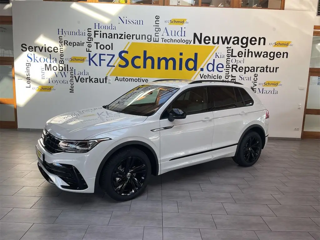 Photo 1 : Volkswagen Tiguan 2024 Essence